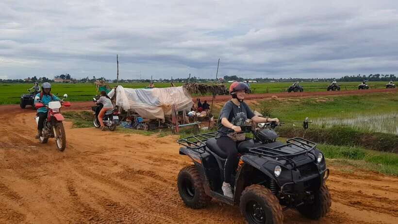 Siem Reap: Countryside Quad Bike Sunset Adventure - Getting from Krong Siem Reap to the roads outside town