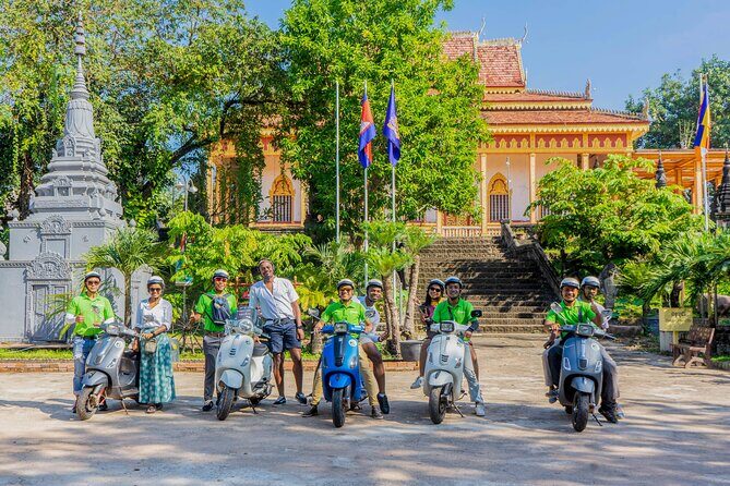 Siem Reap Countryside Vespa Tour / Tuk Tuk Available - Safety and comfort on the Vespa: what the reviews teach you