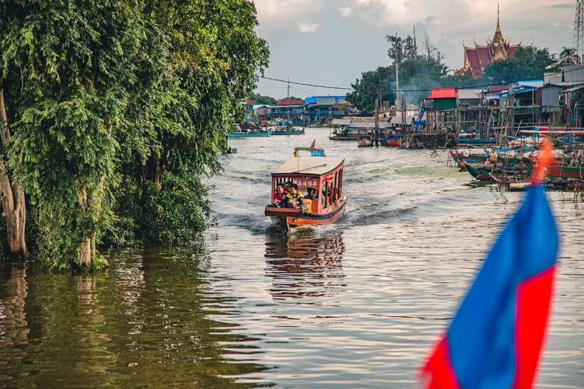 Siem Reap: Floating Village and Sunset Private Boat Tour - The farming stop that sets the tone (coconut water included)