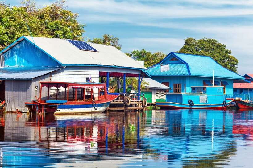 Siem Reap: Floating Village Half-Day Tour - Lunch on Queen Tara: Calm Water, Cold Drinks
