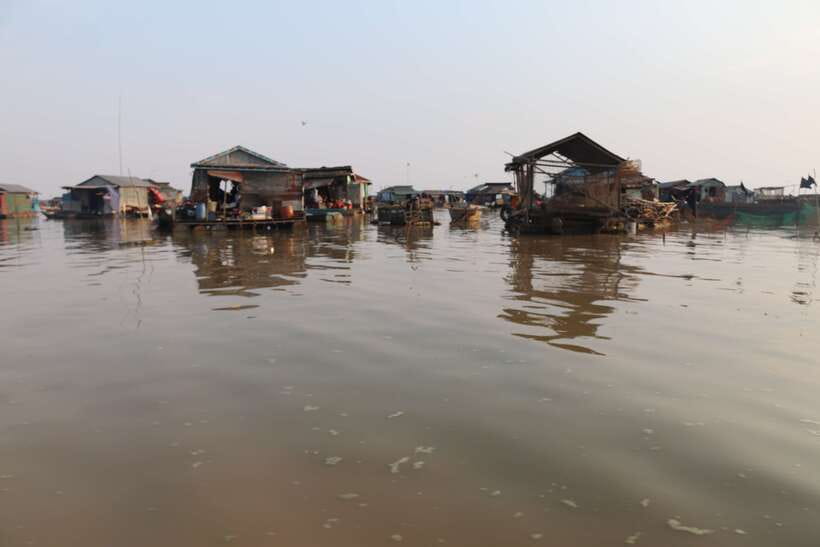 Siem Reap: Floating Village Tour - Tonle Sap’s Water Reversal: Why Homes and Businesses Move Twice a Year