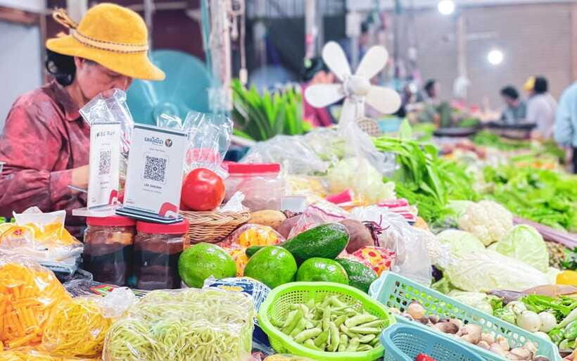 Siem Reap: FREE Market & Local Temple Tour - The Pagoda and Monastery Visit: An Active Place You Can Observe