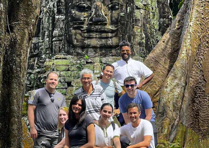 Siem Reap: Full-Day Angkor Wat Guided Tour with Sunset - The guide experience: why names like Nick and Vone keep coming up