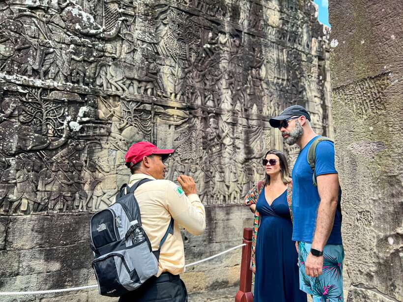 Siem Reap: Full Day Angkor Wat Temple Experience with Sunset - Phnom Bakheng Sunset: The View That Closes the Day