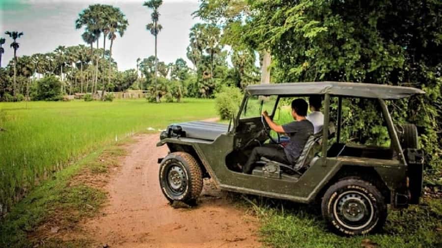 Siem Reap: Guided Countryside Sunset Tour by Jeep - Pickup in Krong Siem Reap and the ride-out that sets the mood