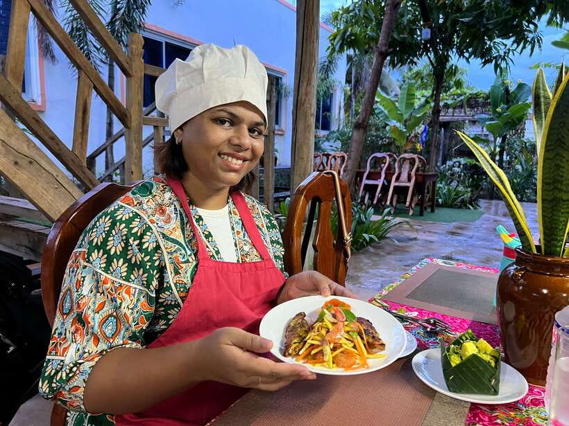 Siem Reap: Guided Day Trip to Local Village & Cooking Class - Market walk: choosing ingredients like a home cook