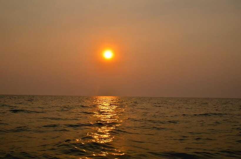 Siem Reap: Half-Day Kampong Phluk with Sunset, Boat & Guide - Guide style, pacing, and what to do if you want more local life