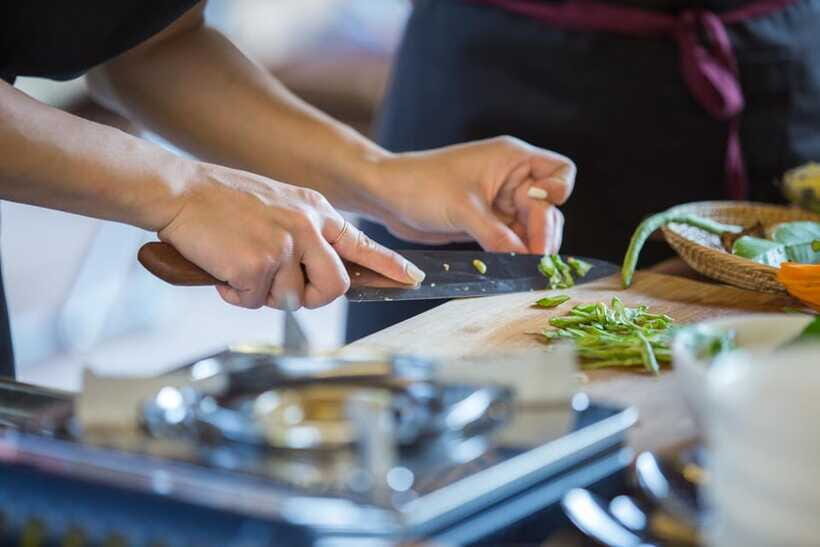 Siem Reap: Khmer Cooking Class at a Local's Home - Market Shopping Meets Garden-to-Plate: The Ingredient Story