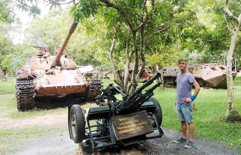 Siem Reap: Khmer Rogue, War museum &landmine museum Day Tour - Pickup, drive times, and the rhythm of an 8-hour day