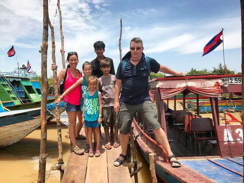 Siem Reap: Kompong Phluk Floating Village with Transfers - Kompong Phluk on foot: stilted life, fishing farms, and routines