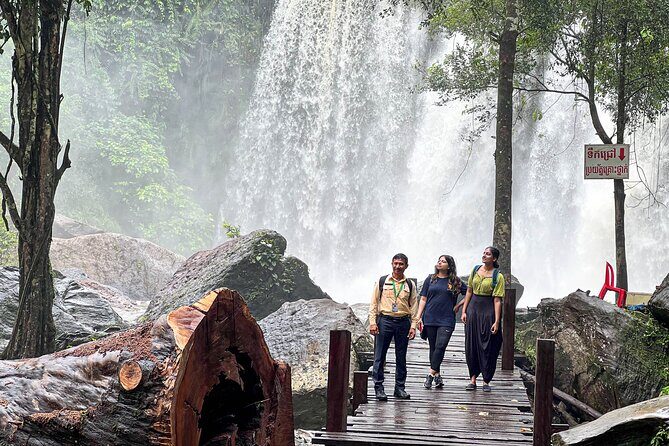Siem Reap Kulen Mountain Waterfall Tour and Picnic lunch - 1000 Lingas: sacred symbols in the riverbed