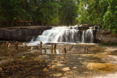 Siem Reap: Kulen Waterfall by Private Tour - Quarry stop and stone-cutting: the practical side of temple building