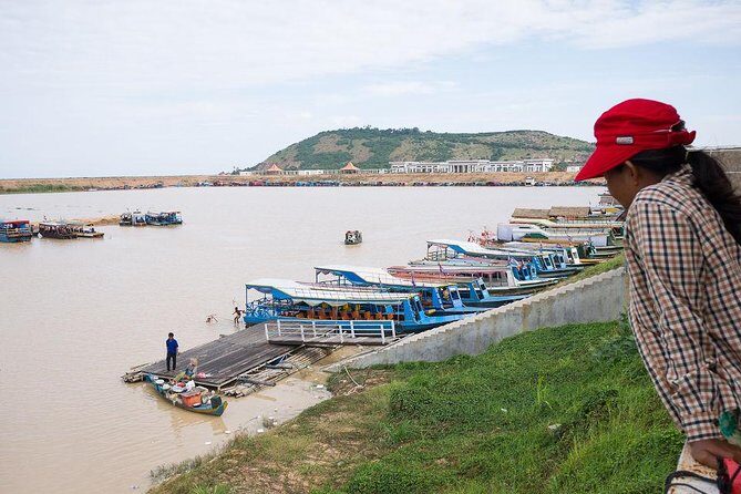 Siem Reap Lake-Side Village Tour - Stop 1: Floating Market Views and Homes from the Water