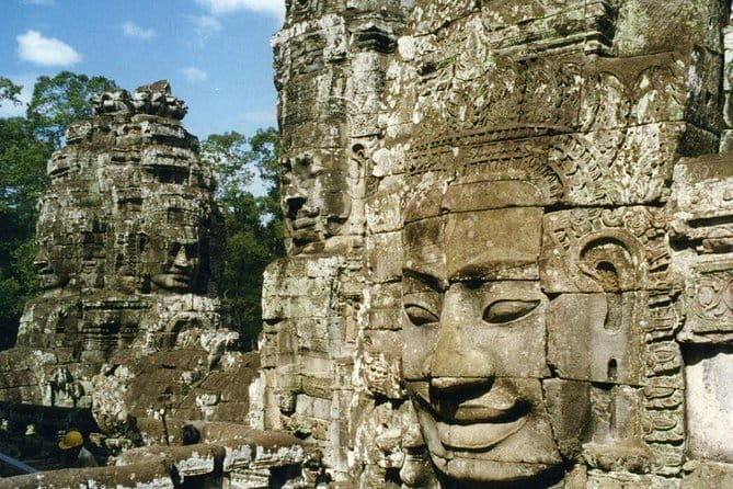 Siem Reap: Private Custom Angkor Wat Tour with Local Guide - Pick your circuit length: quick highlights vs full-day temples