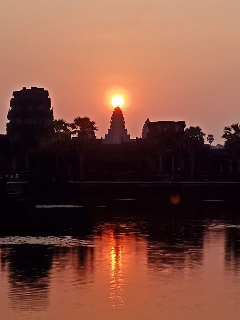 Siem Reap Private Tour: Angkor Wat Sunrise And Banteay Srei - What to bring and wear so you’re not miserable at the gates