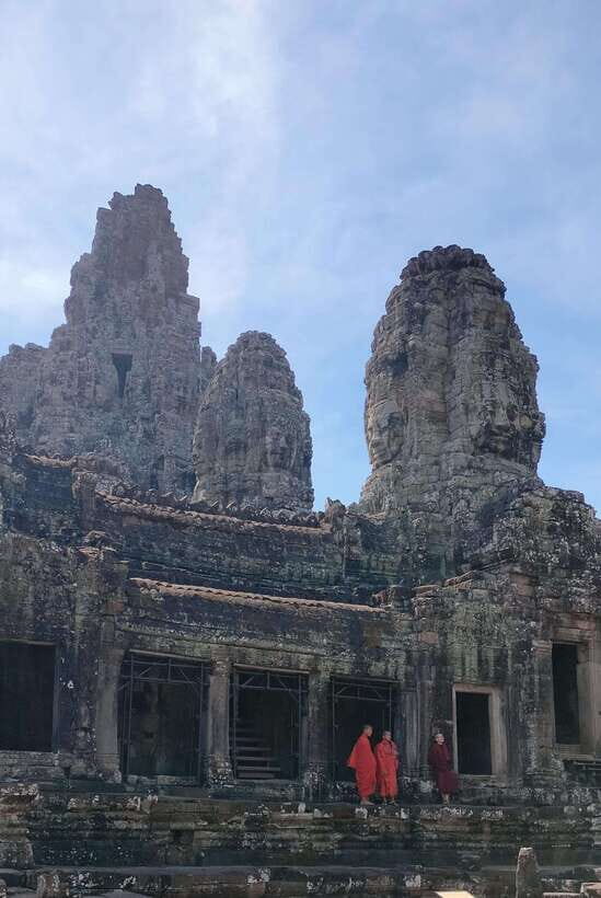 Siem Reap Private Tour: Angkor Wat Sunrise And Banteay Srei - Your private guide: what you’ll notice on the ground