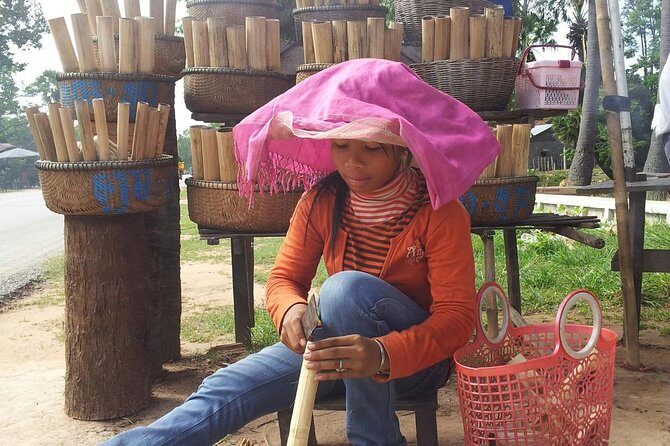 Siem Reap: Silk Farm & Countryside Offbeat Jeep Tour - Buddhist temples and pagodas: what to notice (and how to act)