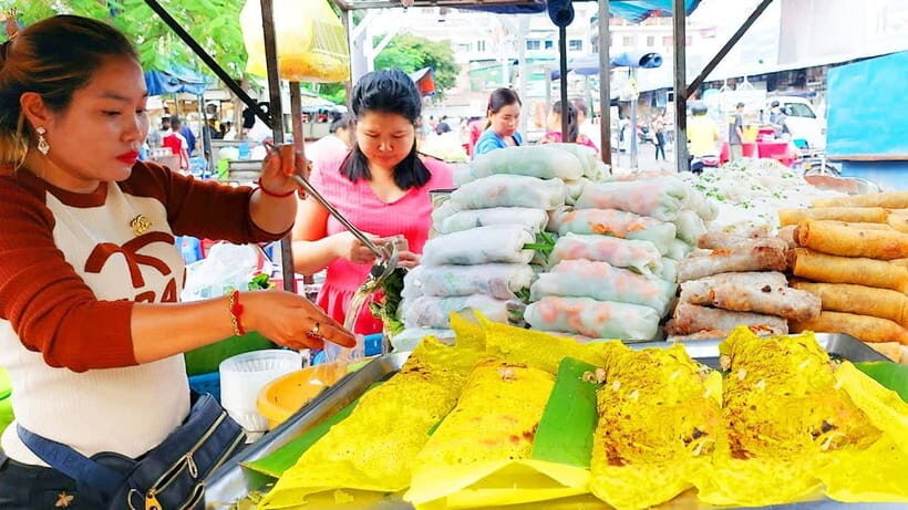 Siem Reap Street Foods Tour by Tuk Tuk with Personal Guide - Phsar Samaki: veggie-and-fruit market tastes that set up the rest