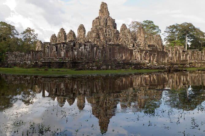 Siem Reap Sunrise Private Tour - Angkor Thom South Gate: a quick, dramatic entry
