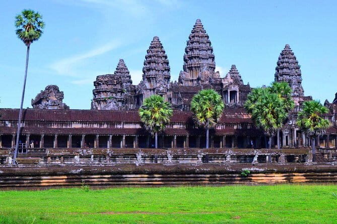 Siem Reap Sunrise Private Tour - Terraces of the Elephants and the Leper King