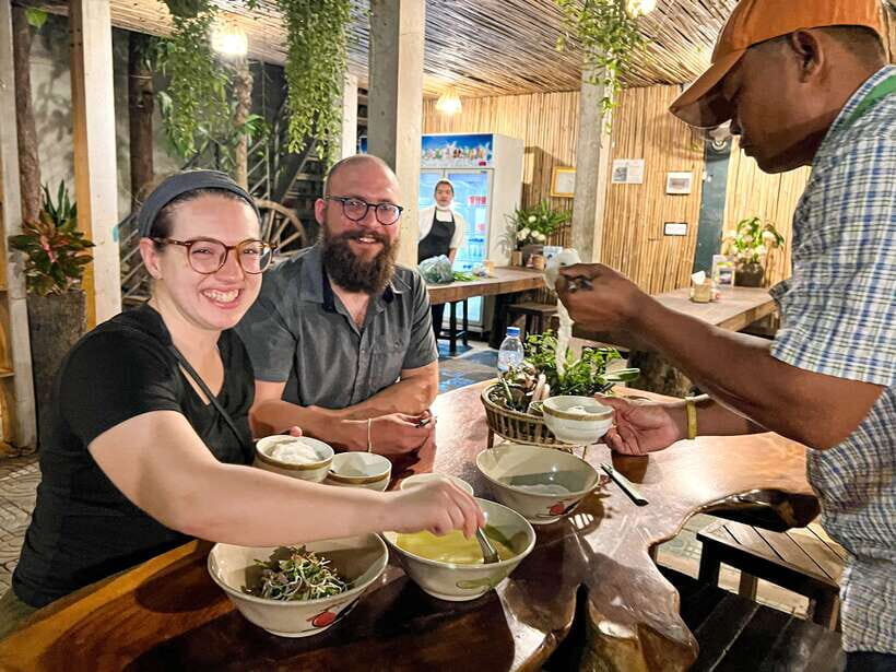 Siem Reap: Tonle Sap and Kampong Phluk Tour with Street Food - From Siem Reap to Tonle Sap: the drive that sets the mood