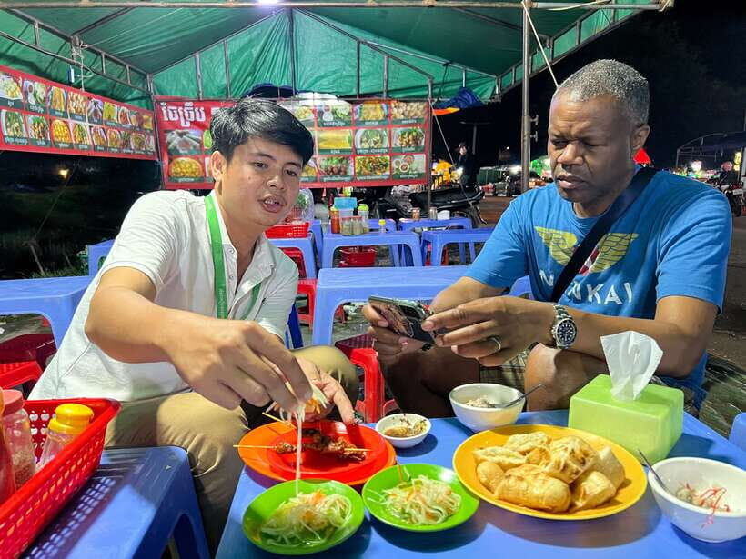 Siem Reap: Tonle Sap and Kampong Phluk Tour with Street Food - Wooden boat time: the mangroves, the ports, and the pace