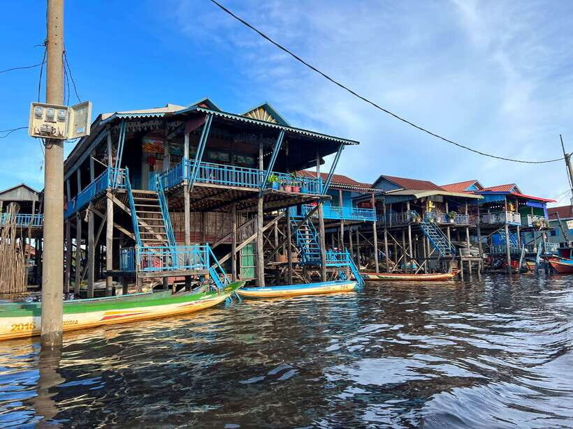 Siem Reap: Tonle Sap and Kampong Phluk Tour with Street Food - Night market after dinner: food, fruit, and everyday shopping