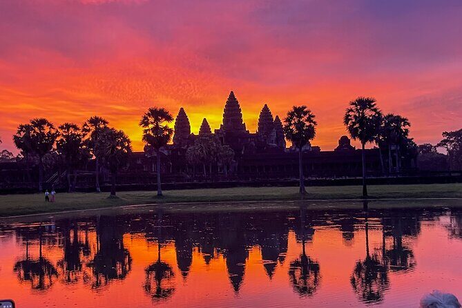 Siem Reap Tourist Attractions 2 Day Angkor Wat Shared Tour - What $88 buys: admissions, meals, guide, and small-group value