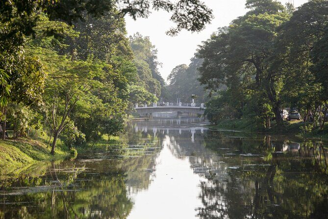 Siem Reap Walking Tour: Landmarks & Hidden Gems - Stop 2: Wat Preah Prom Rath for an Active Pagoda and Everyday Spiritual Life