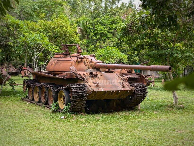 Siem Reap: War Museum included Ticket & Free Round trip - The story behind the equipment: photos, context, and sad realities