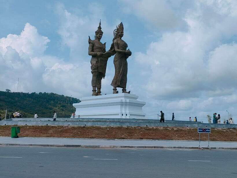 Sihanoukville Full Day City Tour with Transportation & Guide - Local Fishing Port: Start With Real Life, Not Just Monuments