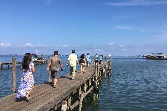 Sihanoukville Highlights Day Tour for Cruise Passengers - Tomnup Rolork fishing port: catch the rhythm, manage the smells