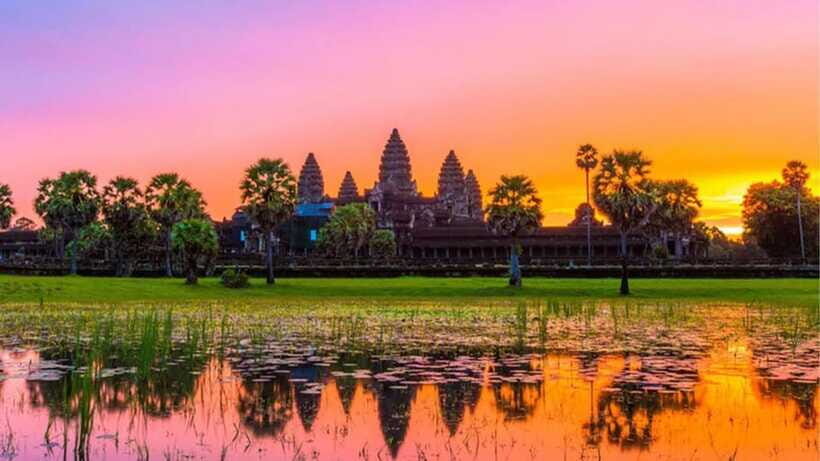 Small-Group Explore Angkor Wat Sunrise Tour with Guide - Transport and comfort: tuk tuk for 1–2, minivan for 3+