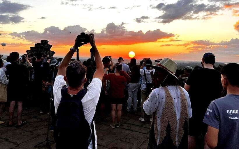 Small-Group Full Day Angkor wat Guide tour with Sun set - Key highlights worth planning around