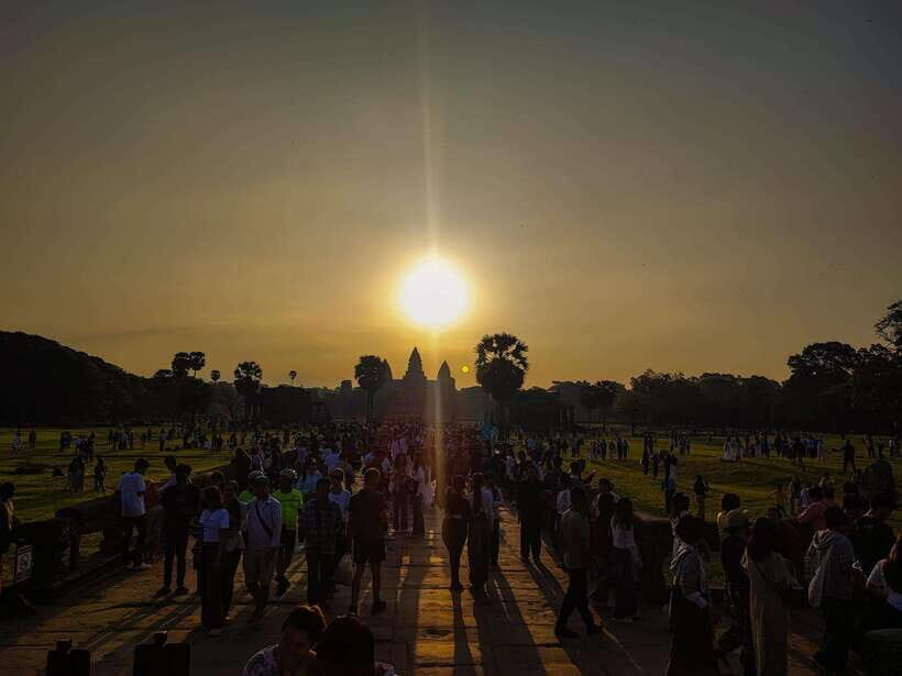 Sunrise at Angkor Wat Temple: 3-Hour Private Tour - Who should book this private sunrise tour?