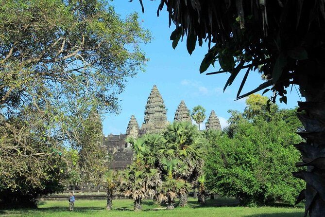 Sunrise Small Group Tour to Angkor Wat Temple - Bayon Temple faces and Angkor Thom’s South Gate