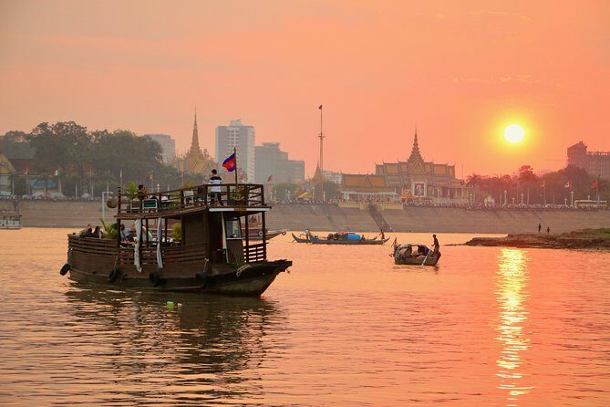 Sunset Cruise with unlimited beer & soft drinks -English speaking guide on board - Key Things That Make This Cruise Good Value