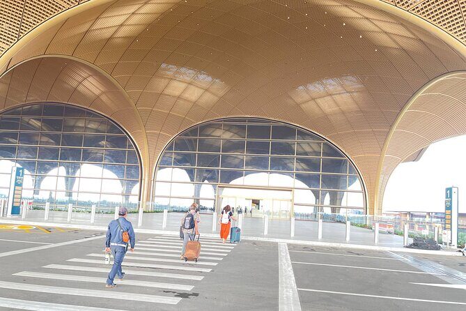 Techo International Airport Transfer - Price and value: $15 per person for a private airport ride