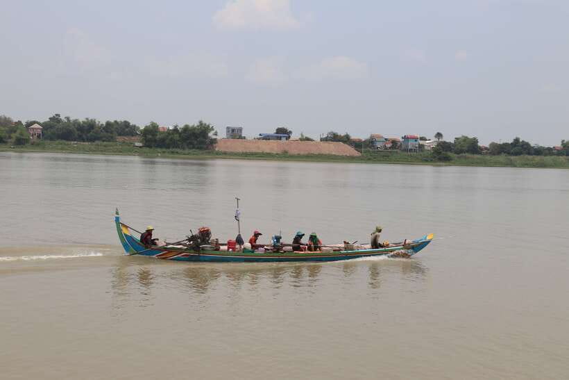 Tonle Sap Cruise & land Tour between Phnom Penh & Siem Reap - Price and value: is $239 fair for a full-day one-way trip?