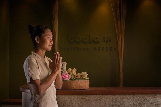 Traditional Head, Back & Shoulder Massage in Siem Reap - A One-Hour Reset on Pub Street