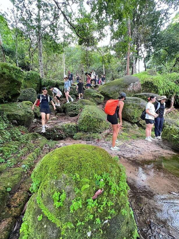 Trekking Tour at Phnom Kulen National Park from Siem Reap - Walking into the sacred park: Preah Ang Jub and the feel of Mount Kulen