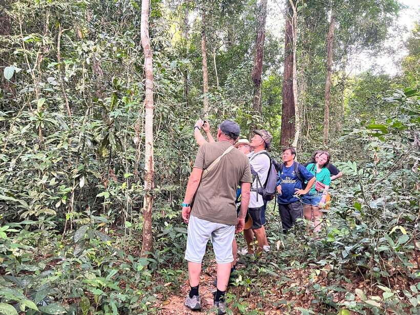 Trekking Tour at Phnom Kulen National Park from Siem Reap - The mid-day temple loop: Preah Ang Choub, Leper King, Kraol Romeas, and Wat Preach Angthom
