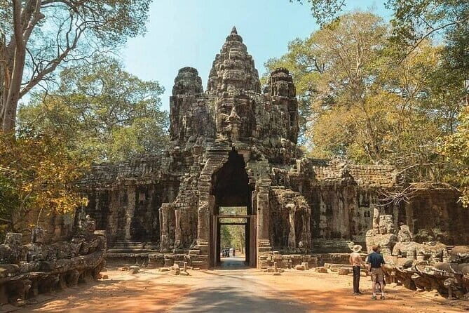 Two Day Tour, Taxi Phnom Penh to Siem Reap, Angkor Visit & Return - Comfort and value: what you’re really paying for