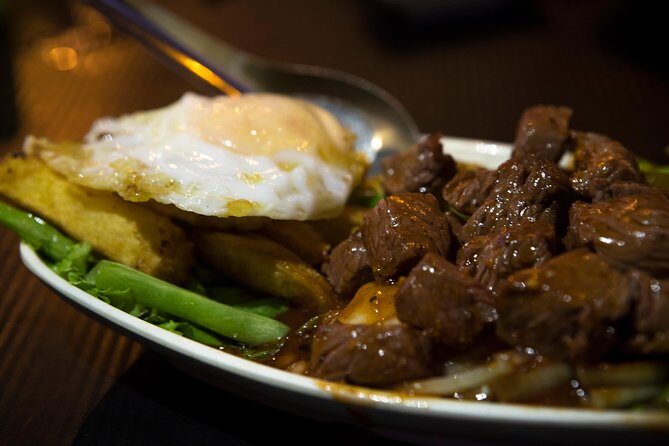 Ultimate Phnom Penh Food Tour by Tuk Tuk: 20 Tastings and Drinks - Royal Palace Back Alley and Wat Botum Park: Khmer Comfort Food Before Dinner