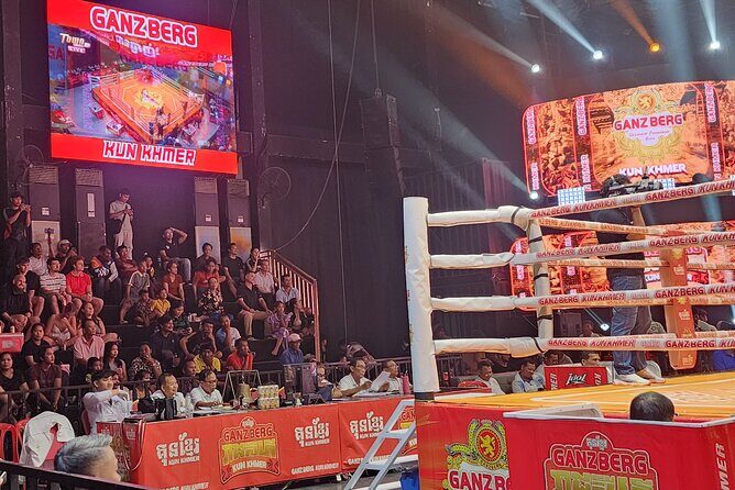 Watch Khmer Kickboxing with Free Beers by Ringside Seats - The main event: five fights and ringside positioning