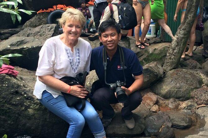 Waterfall & River of 1000 Siva Linga- Kulen Mountain Private Tour - Stop 2: Poeng Ta Kho (Amazing Cliff) viewpoint