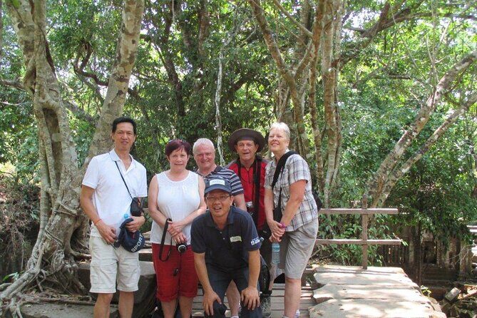 Waterfall & River of 1000 Siva Linga- Kulen Mountain Private Tour - Stop 3: Preah Ang Thom pagoda and temple time