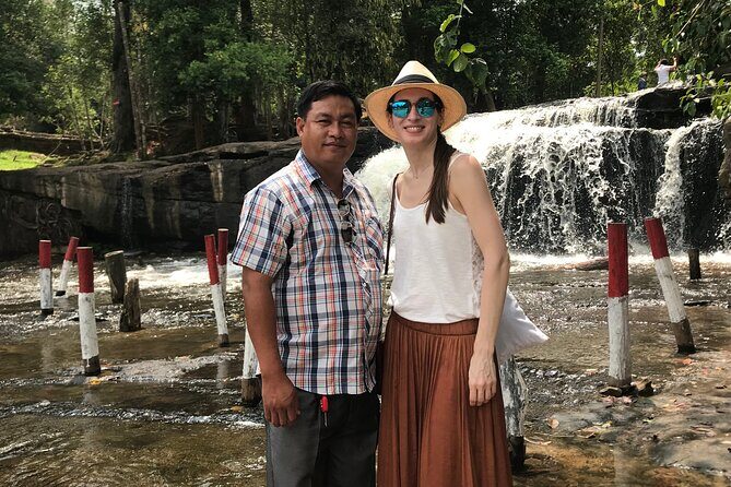 Waterfall & River of 1000 Siva Linga- Kulen Mountain Private Tour - Getting from Siem Reap to the mountain (and why private matters)