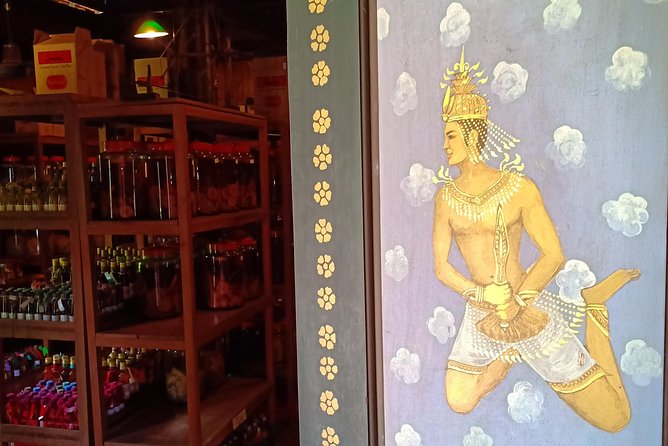 Workshop Visit and Sombai Liqueur Tasting - Sombai workshop basics: what you’re really learning